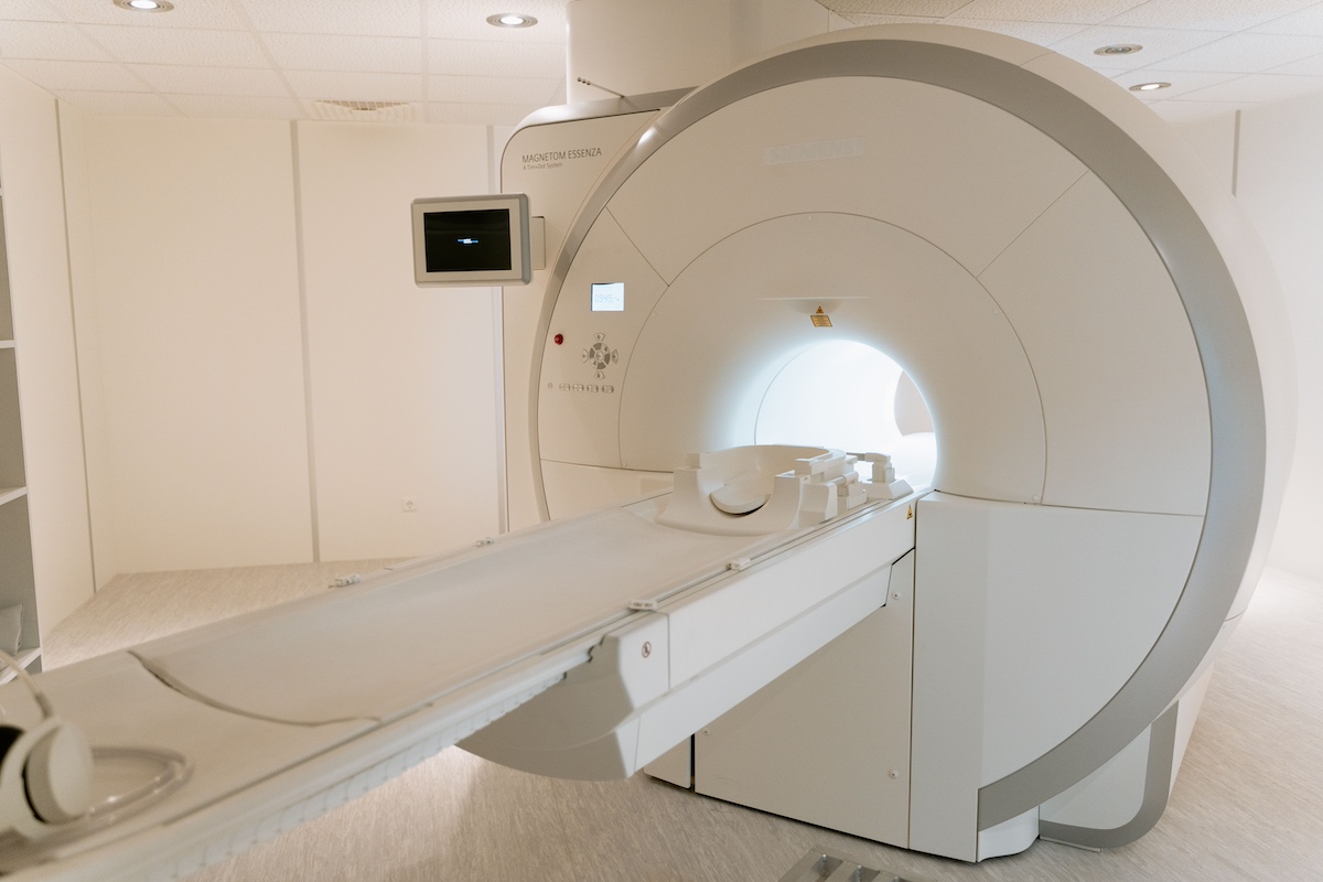 The Hidden Industry Keeping Hospitals Running: Inside the Secondhand Medical Equipment Market